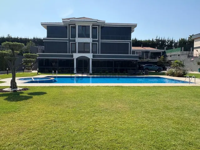 Tepekent'te Resort Konseptinde Eşsiz Malikane | 9+4,5 4