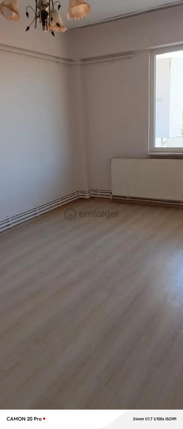 Cerrahpaşa Emlaktan Fatih Cerrahpaşa'da Deniz Manzaralı Kiralık 3+1 Daire 3