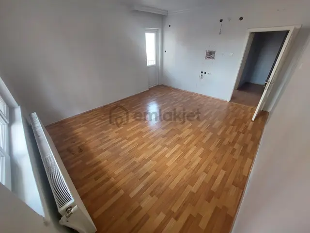 Pınarbaşı Mahallesinde Merkezi Konumda 3+1 Satılık Daire 4