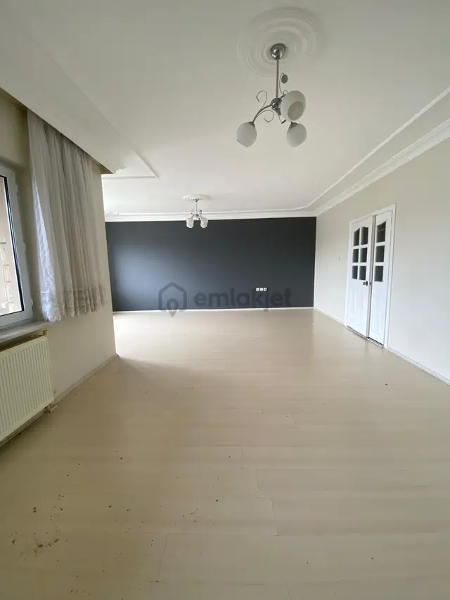 Net 150 M2 Ön Ve Arka Cehpesi Park Ve Peyzaj 3+1 Ferah Daire 3