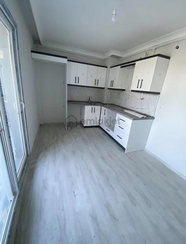 Keli De Satılık 2+1 Daire 2