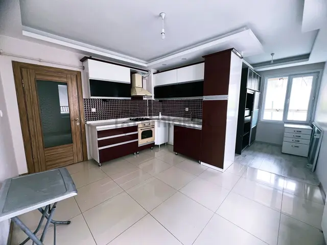 Şehit Kübilayda Selim Cadde Üstü Özlem Cadde Paraleli Kiralık 3+1 3