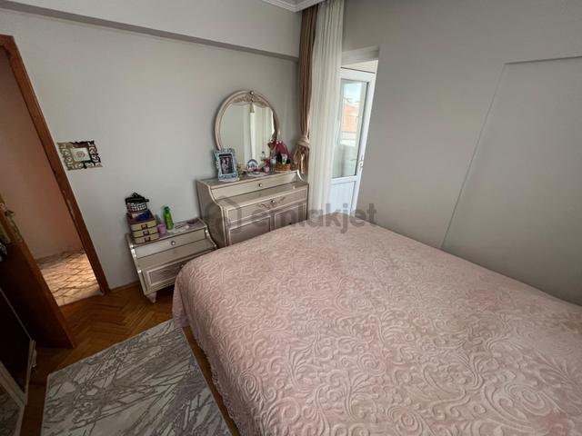 Saklambac Cadddesi Yakını Katta 3+1 Saklambac Cadddesi Yakını Katta 3+1