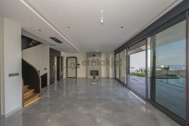 Alanya Kargıcak’ta Deniz Manzaralı 3+1 Lüks Villa 3
