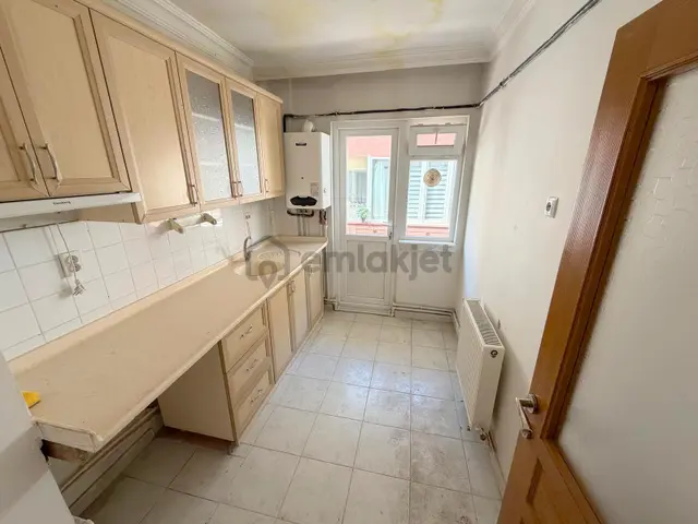 Hemdem Gayrimenkul'den 30 Ağustos'ta Arakat Ön Cephe 3+1 Satılık Daire 1