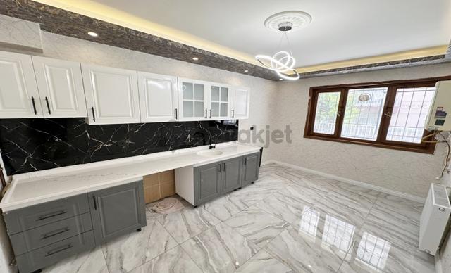 ! Kuşcağız'da Kalbur Caddesi Üzeri 120 M² Full Yapılı 3+1 Daire 4