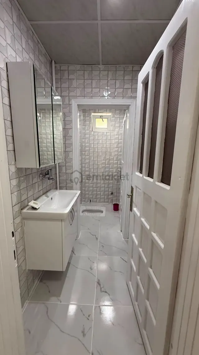 Öz Gaye Emlaktan Develi Yeni Mahallede Kiralık Geniş Daire 3
