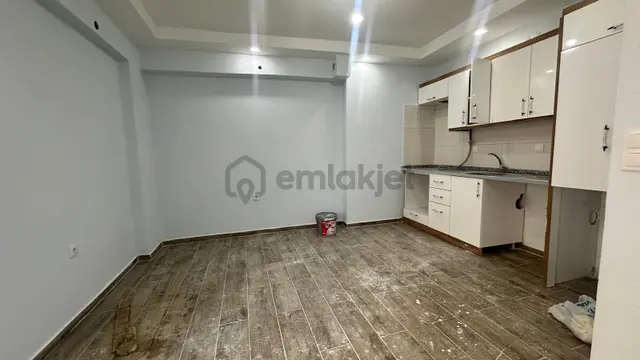 Turyap Tan Ayrancılar Merkezde Yatırımlık Bahçeli 1+1 Daire 1