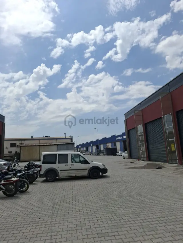 Kocasinan Metalsan Da Kiralık 100m2 Dükkan 3