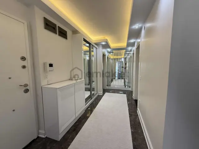 Büyükçekmecede Özel Tasarımlı Bahçeli 120 M² Satılık 2+1 4