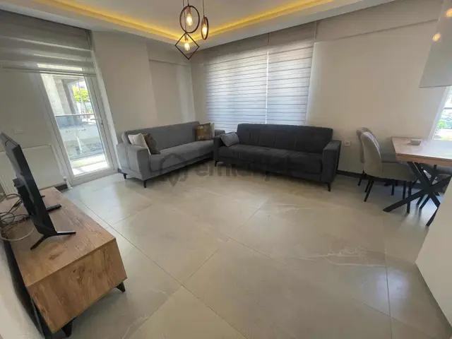 Cumhuriyet Gayrimenkulden 1+1 Full Eşyalı Emek'te 4
