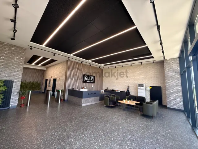 Bağlıca Bulvarı Üzeri Qule İş Merkezinde 2+1 Kiralık Ofisler 4