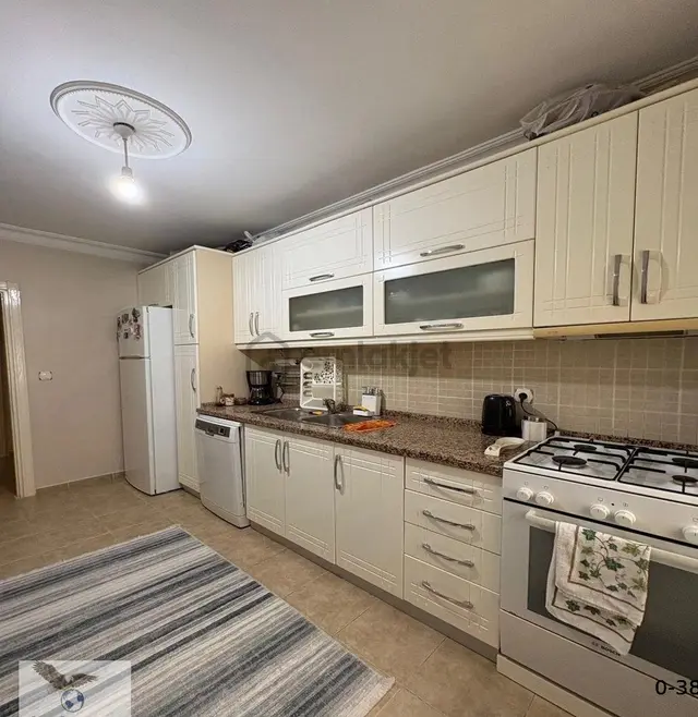 Müslüm Emlaktan Cihangir Kaymakamlığa Yakın 3+1 19 Yıllık Otoparklı Daire 1
