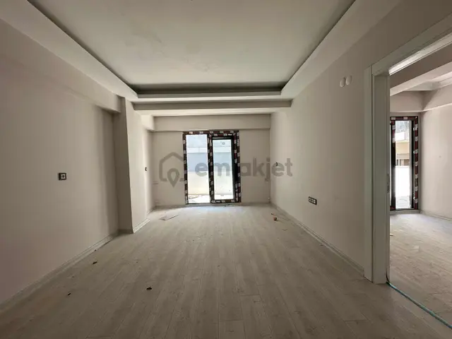 Merkezi Konumda Satılık Teraslı 1+1 Daire 2