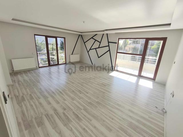 Eksen'den Yıldıztepe'de Kiralık Yapılı 3+1 Katta Daire 4
