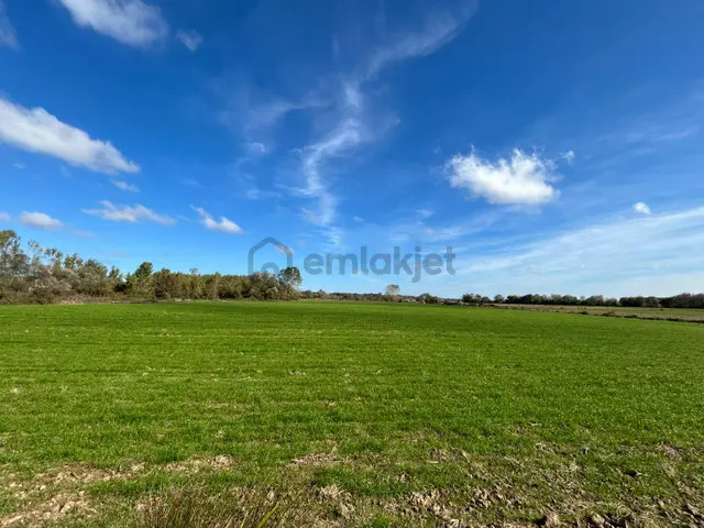 Çatalca Karacaköy'de Denize Yakın Yatırımlık Dev Tarla 17.737 M2 3