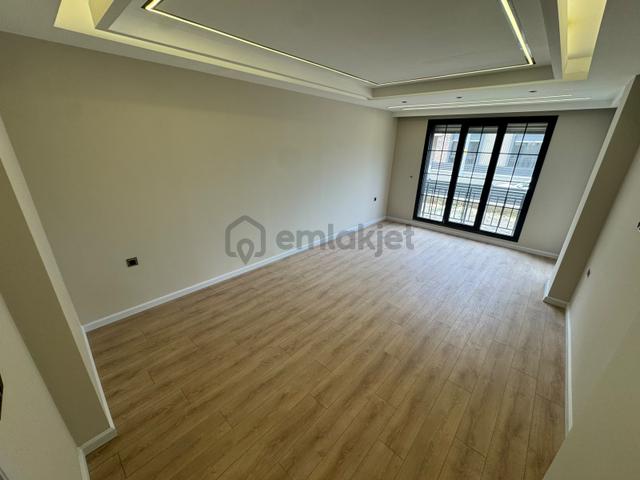 Kumsaldan Akçay Yenimallede Bahçe Kullanımlı_2+1_sıfır Lüx Daire 4