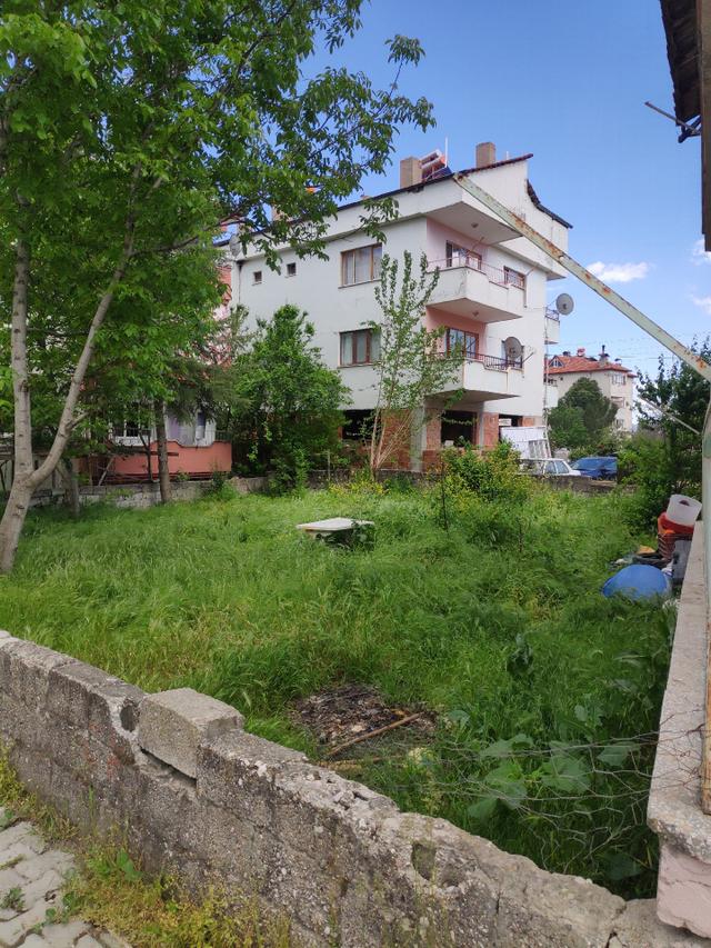 Gölhisar Avukat Hüseyin Aslan Caddesi Satilik İki Katlı Müstakil Köşebaşı 4