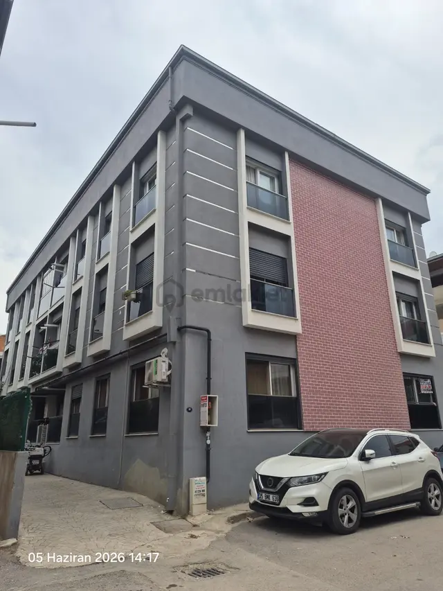 Çiğli Küçükçiğli Mahallesinde Kiralık Daire Fırsatı 2