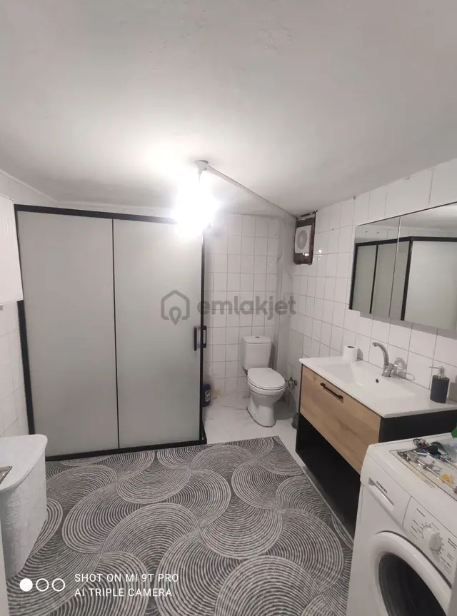 Serdivan Mavi Durakta Depozitosuz Bayanlara Özel Kiralık Apart 4