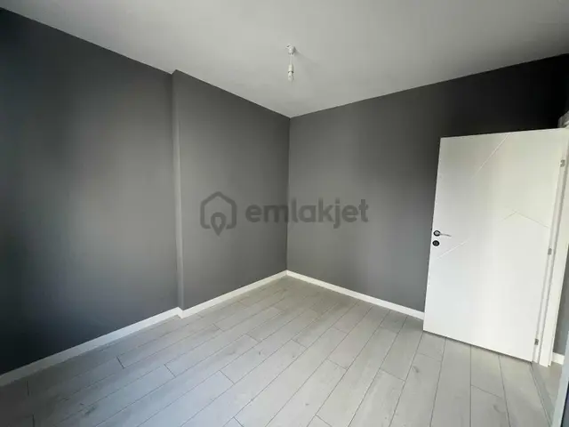 Ulaş Gayrimenkul-akyazı Sağlık Ocağı Mevki Kiralık 1+1 5