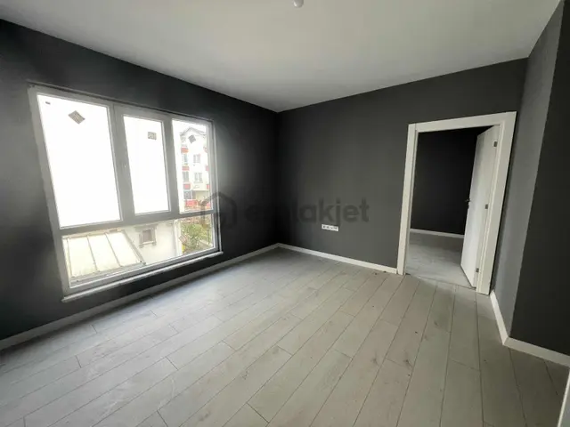 Ulaş Gayrimenkul-akyazı Sağlık Ocağı Mevki Kiralık 1+1 2