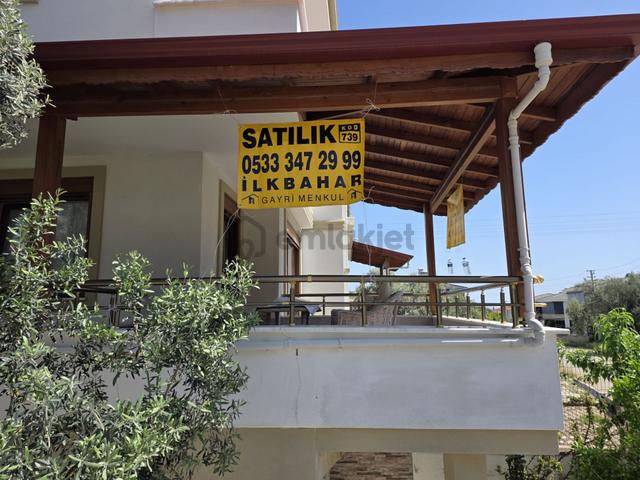 Altınoluk İlkbahar'dan 200m2 Arsa İçinde Deniz Manzaralı Garajlı Bahçeli Lüx Fırsat Villa 5