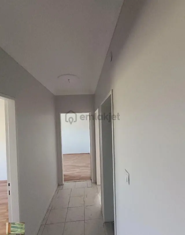 Erzincan. Merkezde. Satilk. 3 . Kat. Kelepir. Daire 3