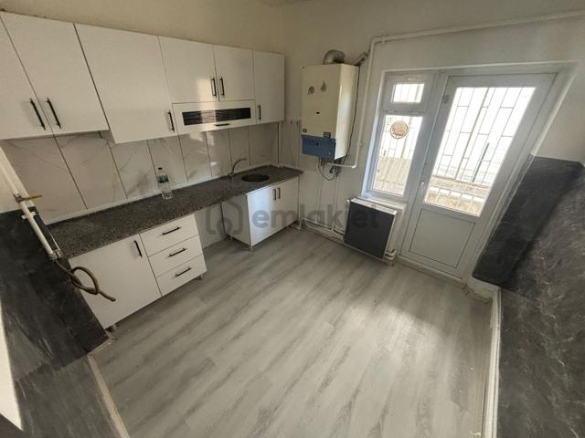 Mç Emlak'tan Akşemsettin Mahallesin'de 3+1 Satılık Daire Mç Emlak'tan Akşemsettin Mahallesin'de 3+1 Satılık Daire