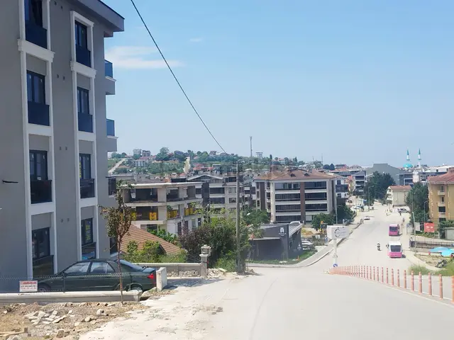 Turyap'tan; Çiftlikköy Mehmet Akif'te, 1+1, Satılık Lux Daire 3