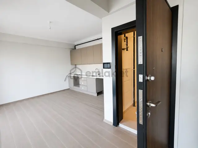 Turyap'tan; Çiftlikköy Mehmet Akif'te, 1+1, Satılık Lux Daire 5