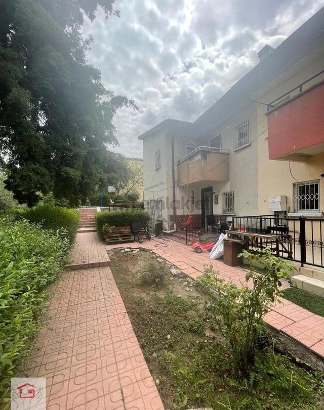 Güngör Emlak'tan Acil Satılık Köşe Müstakil Konut 5