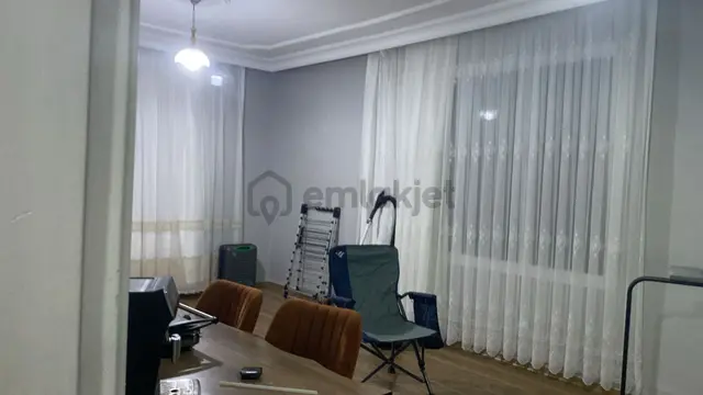 Fırsat ! Şanlı Urfa’da 3+1 Doğal Gazlı Yeni Modern Tadidatlı Satılık Ara Kat 4