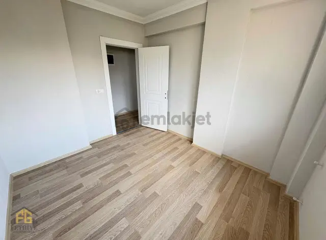 Karaçulha Mahallesinde Uzun Dönem Kiralık 2+1 Daire 4
