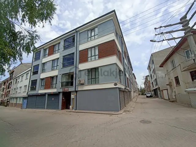 Century 21 Vizyon'dan Esentepe Mah. 1+1 Eşyalı Kiralık Daire Century 21 Vizyon'dan Esentepe Mah. 1+1 Eşyalı Kiralık Daire