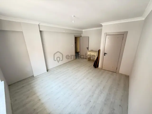 Karapürçek Mah Caddeye Yakın Asansörlü Satılık Daire 3