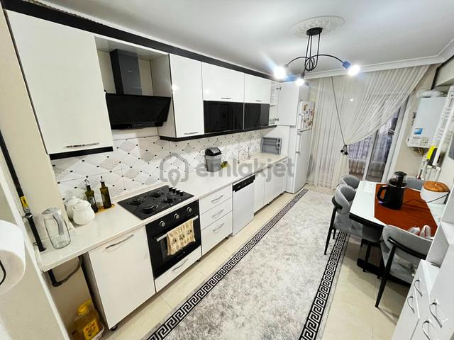 Feridun Çelik Mah 1048 Cad Yakın Satılık Daire 5