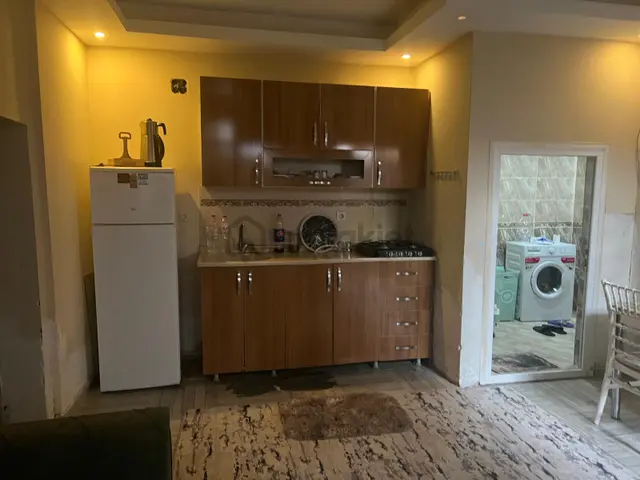 Adana Çukurovada Kenan Evren Bulvarına Yakın Mesafede 1+1 Eşyalı Bodrum Kat Kiralık Daire 3