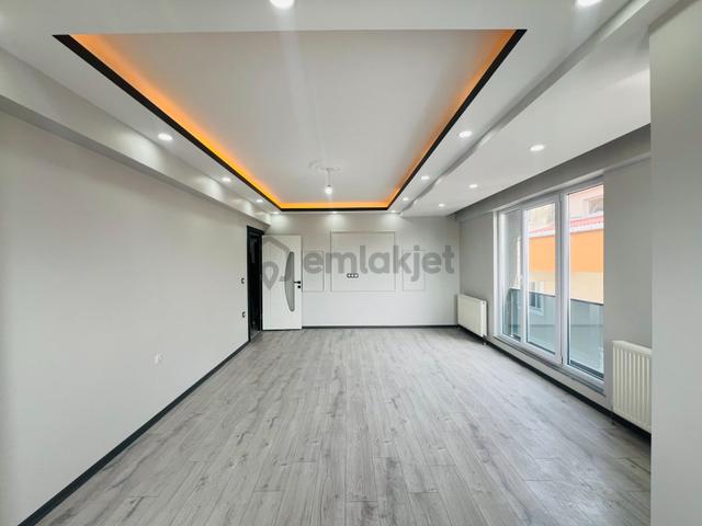 Güven'den Kapaklı'da Hastaneye Yakın Kombili,cam Balkonlu 2+1 Ev 2