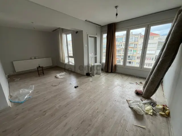 Asil'den Üçkuyularda Cadde Üzeri 3+1 Arakat Asansörlü Daire 2