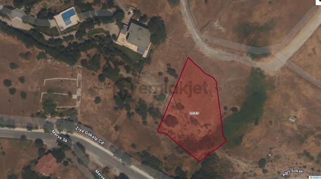 Gürpınar Balık Hali Üstü Her İşe Uygun Kiralık Dev Arsa 3410m2 3
