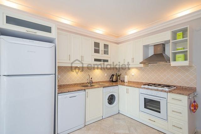 Alanya Merkezde 1+1 Satılık Eşyalı Daire Kaçmaz Fırsat! 5
