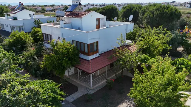 İzmir Dikili Salihleraltında Başaran Sitesinde Satılık 3+1 Villa 3