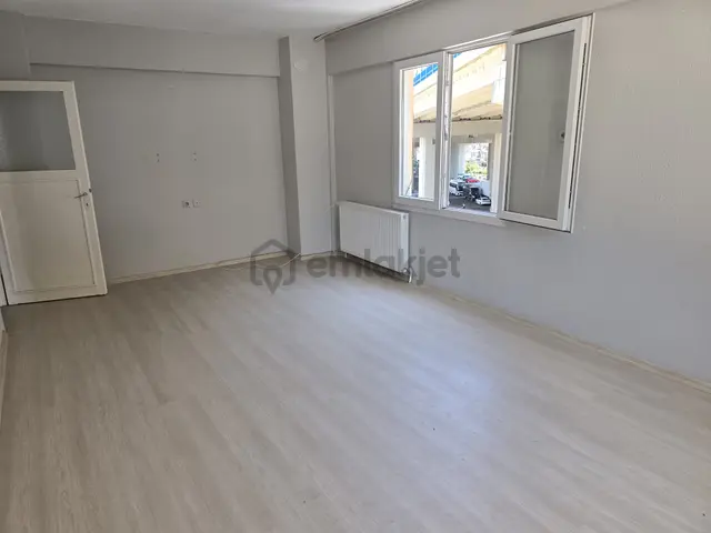 Balçova Eğitim Mahallesinde Doğalgazlı Kiralık 3+1 Daire 5