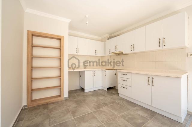 Ege Mahallesi'nde Site İçerisinde 3+1 Satılık Daire 5