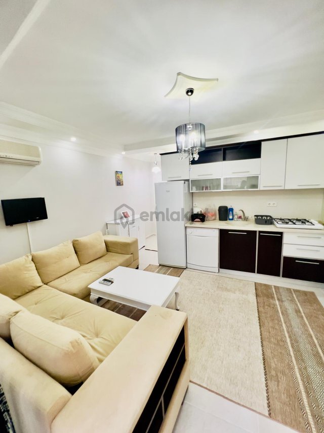 Güllük Merkezde Havuzlu Sitede Eşyalı Kiralık 1+1 Daire Güllük Merkezde Havuzlu Sitede Eşyalı Kiralık 1+1 Daire