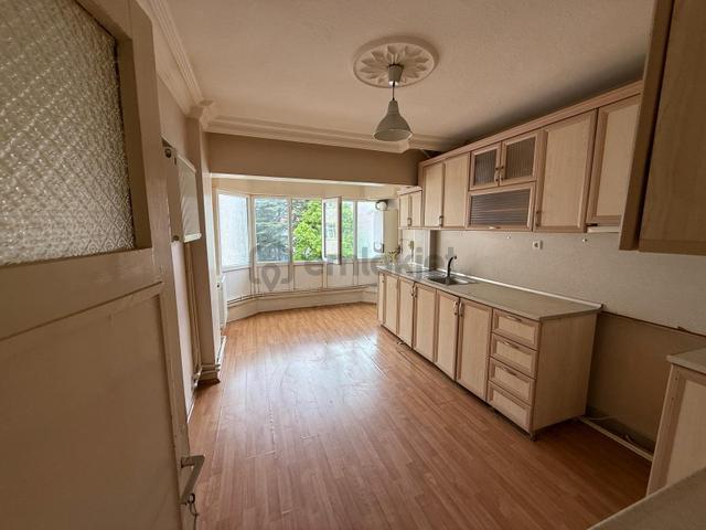 Çarşı Merkezde 3+1 Kiralık Daire İsteyenlere --- Burcu Emlakta 4