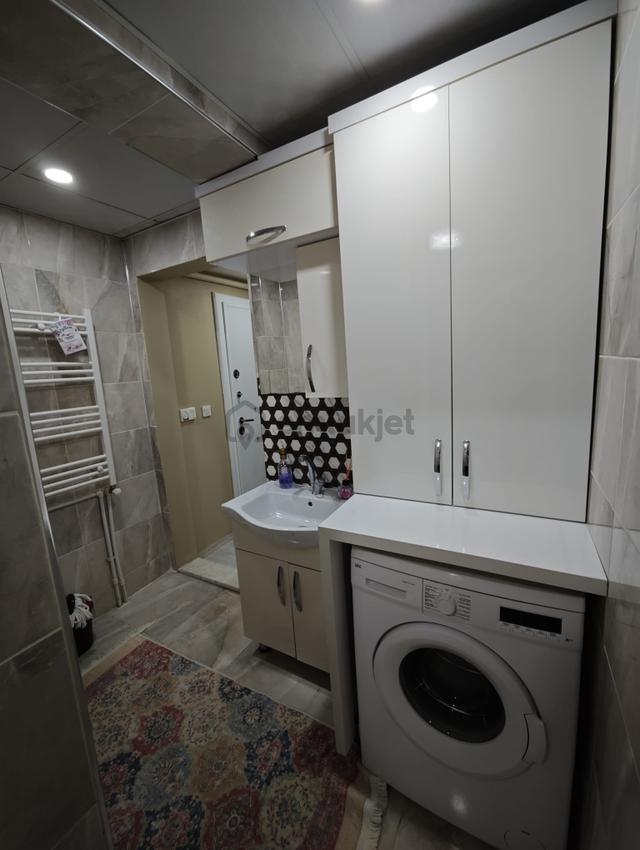 Manisa Alaşehir Alper Gayrimenkulden Fatih Caddesinde Satılık Aile Apt. Eşyalı 2+1a.mutfak Daire 4
