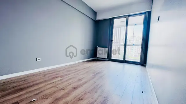 Modda Mavişehirde Havuz Manzaralı Kiralık Geniş Tip 2+1 Daire 3