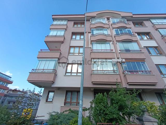 Çankaya Ata Mah.lizbon Cad.üzerinde Kapalı Otoparklı Kiralık 2